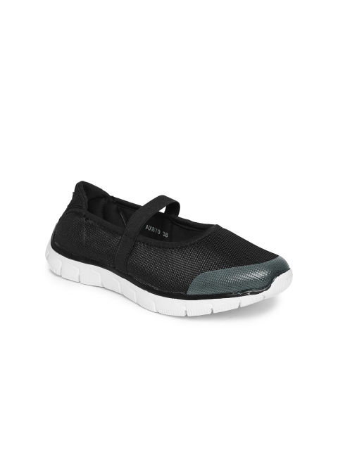

Tresmode Women Black RUNSTILEBLACK Sneakers