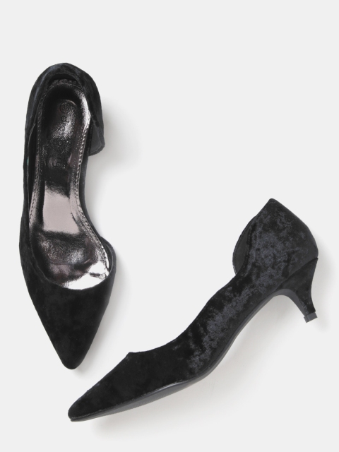 

DressBerry Women Black Solid Pumps