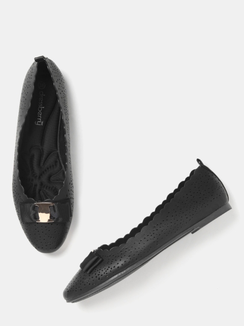 

DressBerry Women Black Laser-Cut Ballerinas