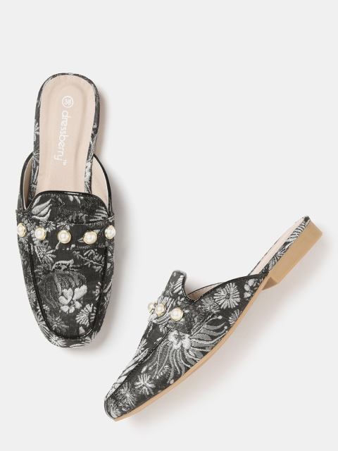 

DressBerry Women Black Woven Design Mules