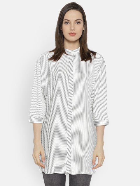 

Vero Moda Women White & Grey Regular Fit Striped Casual Shirt