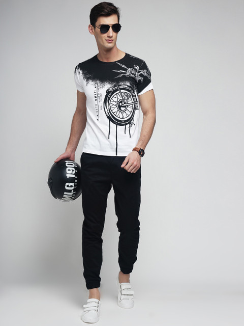 

Difference of Opinion Men White & Black Printed Round Neck T-shirt
