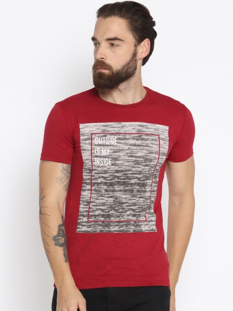 

Status Quo Men Maroon Printed Polo Collar T-shirt