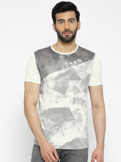 

Blackberrys Men White & Grey Printed Round Neck T-shirt