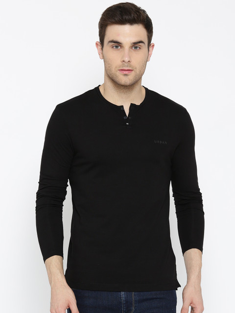 

Blackberrys Men Black Solid Henley Neck T-shirt
