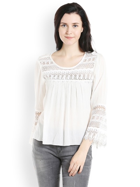 

109F Women White Solid Top