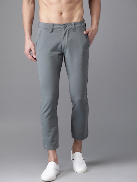 

HERE&NOW Men Grey Slim Fit Solid Regular Cropped Trousers