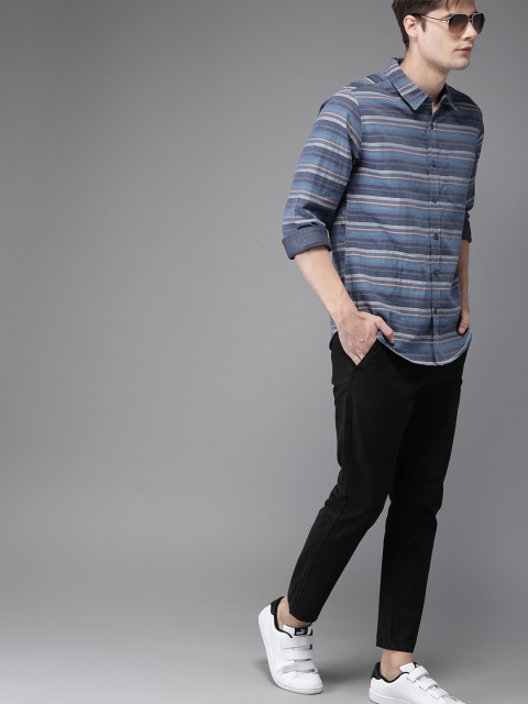 

HERE&NOW Men Blue & Grey Regular Fit Striped Casual Shirt