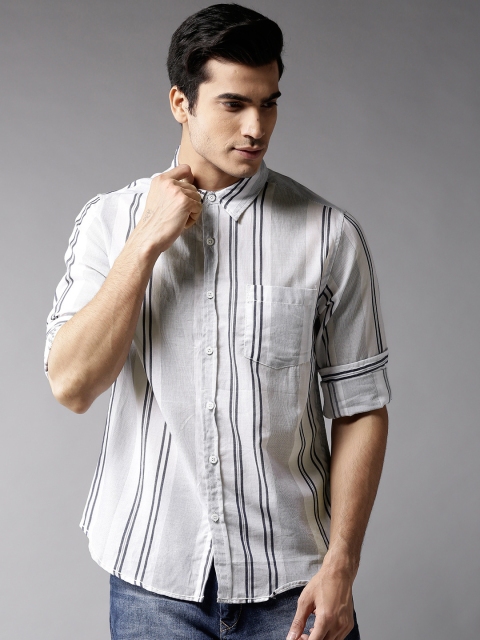 

HERE&NOW Men White & Navy Regular Fit Striped Casual Shirt