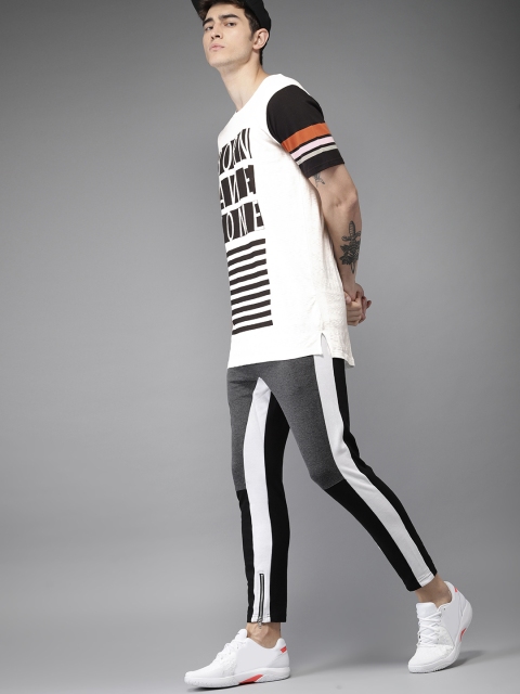 

Moda Rapido Men Off-White Printed Round Neck T-shirt