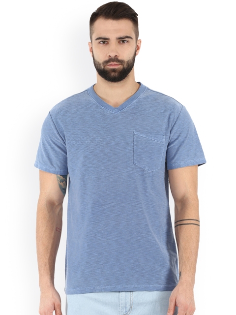 

GRAIN Men Blue Solid V-Neck T-shirt