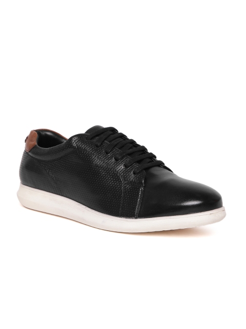 

Blackberrys Men Black Perforated Leather Sneakers