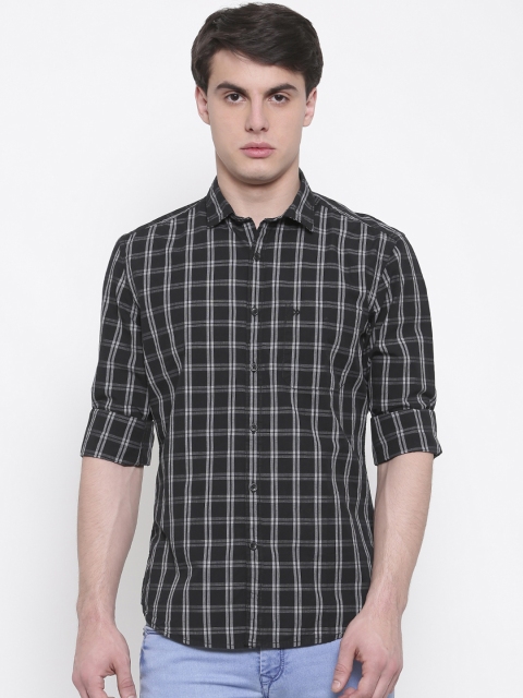 

CODE by Lifestyle Men Black & Grey Slim Fit Checked Casual Shirt