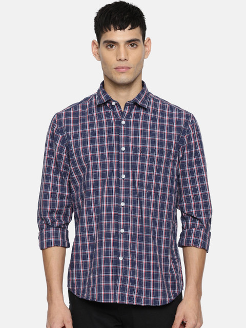 

CODE by Lifestyle Men Blue & Pink Regular Fit Checked Casual Shirt