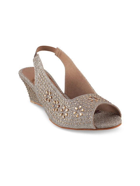 

Metro Women Gold-Toned Solid Wedges