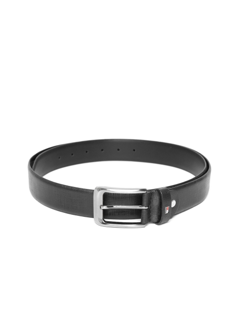 

Tommy Hilfiger Men Black Textured Leather Belt