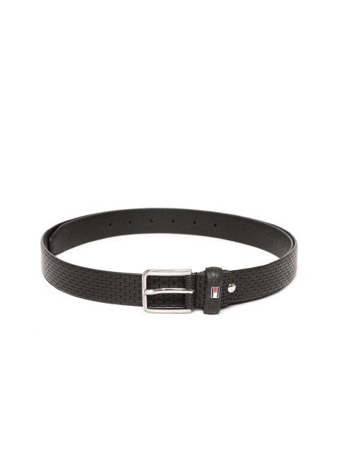 

Tommy Hilfiger Men Black Leather Textured Belt