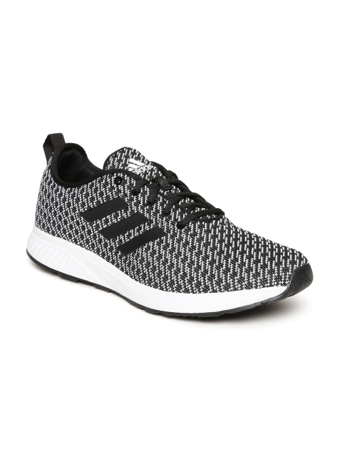 

ADIDAS Men Black & White Kivaro 1 Patterned Running Shoes