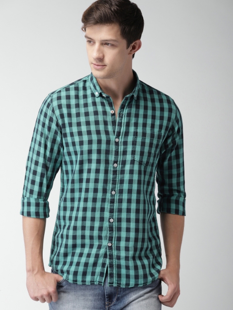 

Mast & Harbour Men Green & Black Slim Fit Checked Casual Shirt