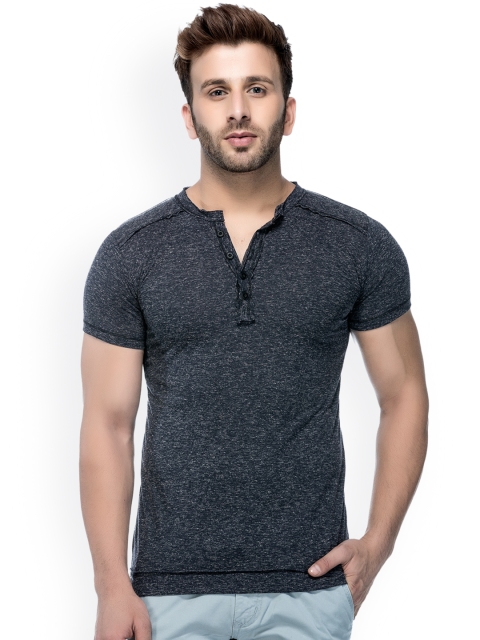 

Tinted Men Black Solid Henley Neck T-shirt