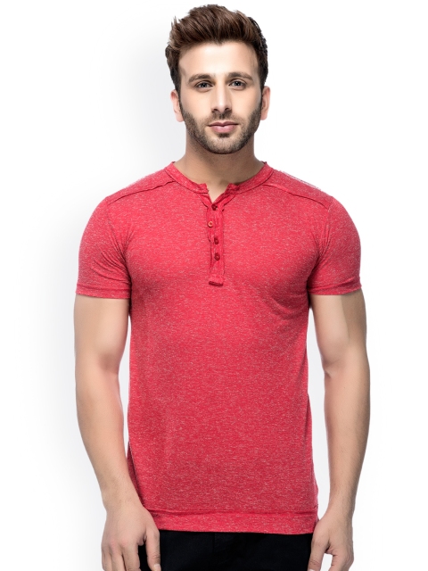 

Tinted Men Red Solid Henley Neck T-shirt