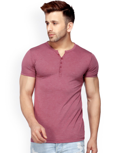 

Tinted Men Maroon Solid Henley Neck T-shirt