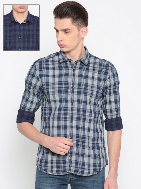 

Parx Men Blue Slim Fit Reversible Checked Casual Shirt