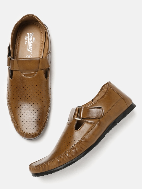 

Roadster Men Tan Brown Shoe-Style Sandals