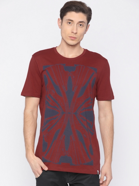 

Puma Men Maroon Printed Suede Celebration T-shirt