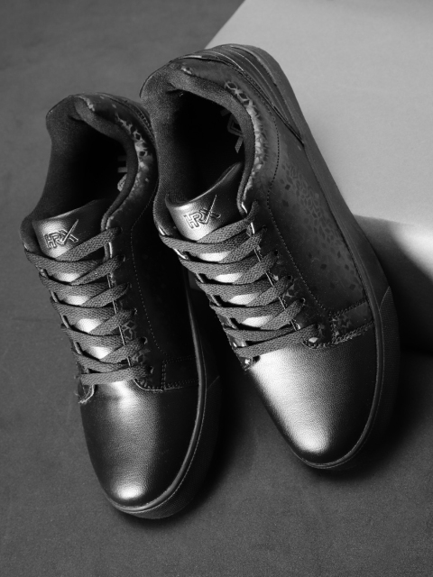 

HRX by Hrithik Roshan Men Black Stride Run-1 Sneakers