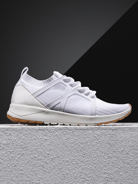 

HRX by Hrithik Roshan Women Fly Sneakers White Self-Striped Sneakers