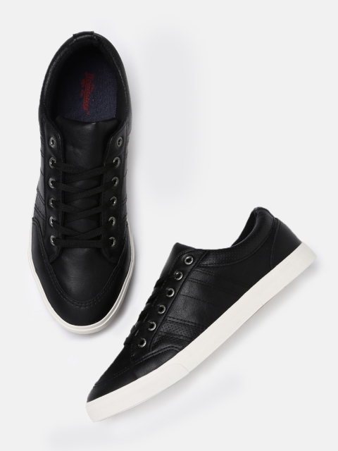 

Roadster Men Black Sneakers