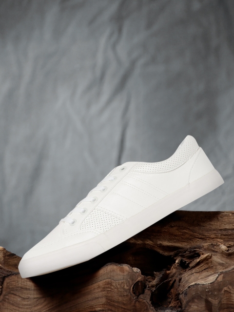 

Roadster Men White Sneakers
