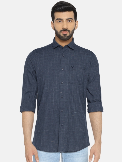 

Solly Jeans Co. Men Blue Custom Regular Fit Checked Casual Shirt