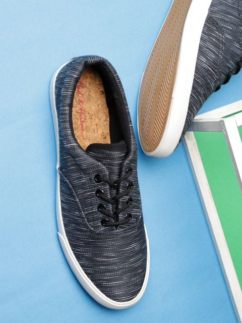 

Mast & Harbour Men Black Sneakers