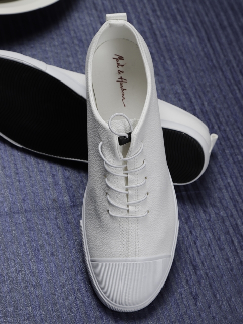 

Mast & Harbour Men White Sneakers