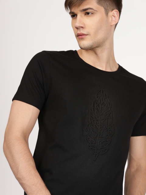 

ether Men Black Solid Round Neck T-shirt with Embossed Print