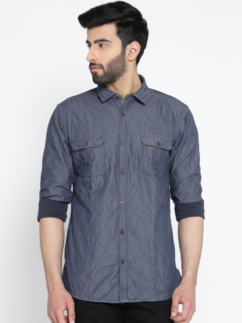 

Blackberrys Men Blue Slim Fit Solid Quilted Chambray Casual Shirt