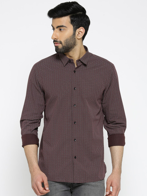 

Blackberrys Men Burgundy Slim Fit Printed Casual Shirt