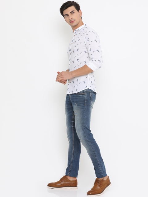 

WITH Men Off-White & Blue Slim Fit Printed Casual Shirt