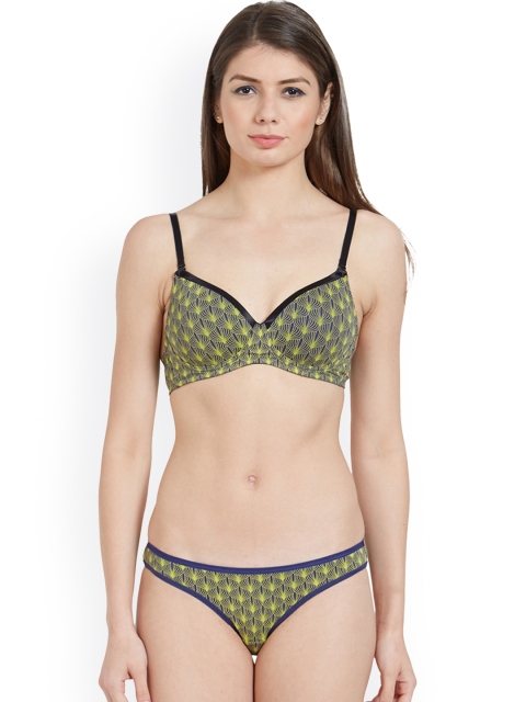 

Soie Green Printed Lingerie set SET CB-104YARNS-1