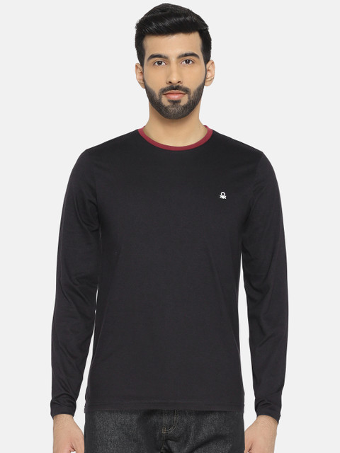 

United Colors of Benetton Men Black Solid Round Neck T-shirt