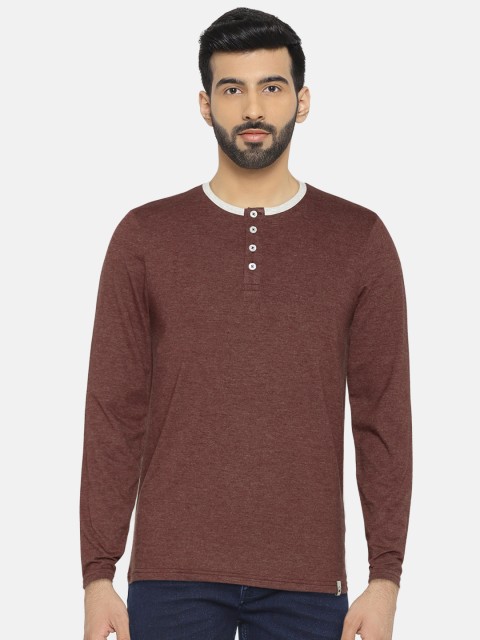 

United Colors of Benetton Men Maroon Solid Henley Neck T-shirt