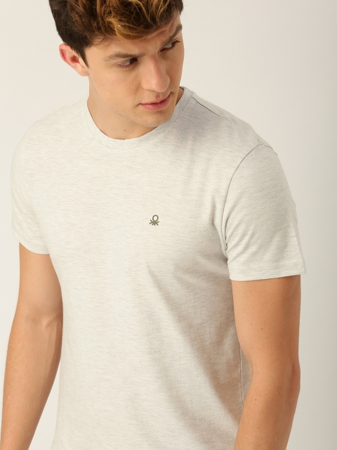

United Colors of Benetton Men Grey Melange Solid Round Neck T-shirt