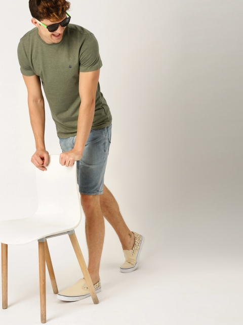

United Colors of Benetton Men Olive Green Solid Round Neck T-shirt