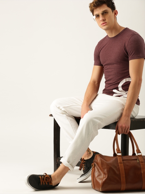 

United Colors of Benetton Men Burgundy Printed Round Neck T-shirt
