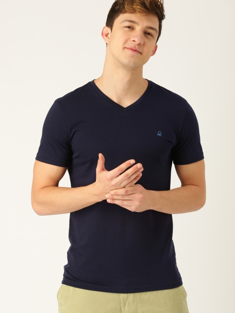 

United Colors of Benetton Men Navy Blue Solid V-Neck T-shirt