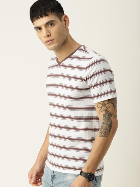 

United Colors of Benetton Men White & Maroon Striped V-Neck T-shirt