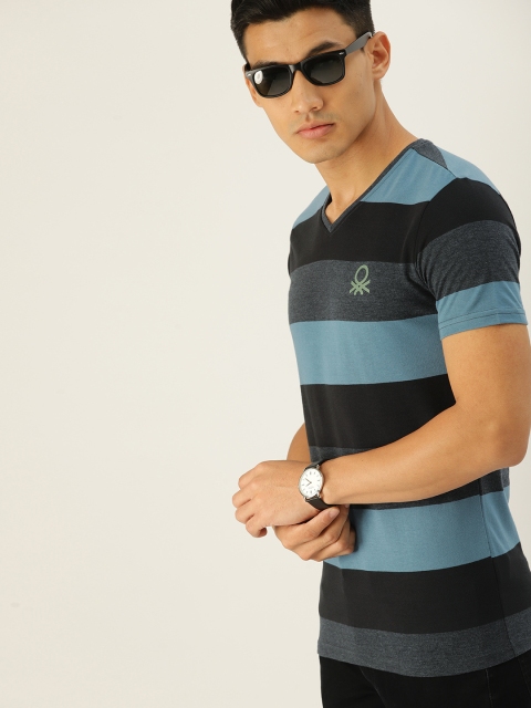 

United Colors of Benetton Men Charcoal & Black Striped V-Neck T-shirt