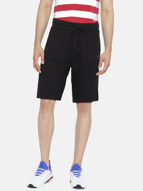 

United Colors of Benetton Men Black Solid Shorts